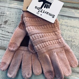 NWT C.C Soft Pink Knit Gloves